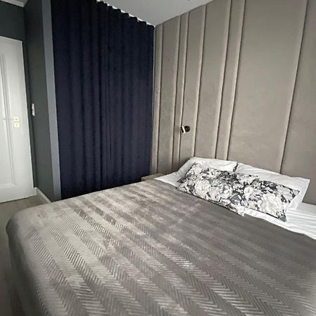 アウグストゥフApartament Zlote Noceアパートメント エクステリア 写真